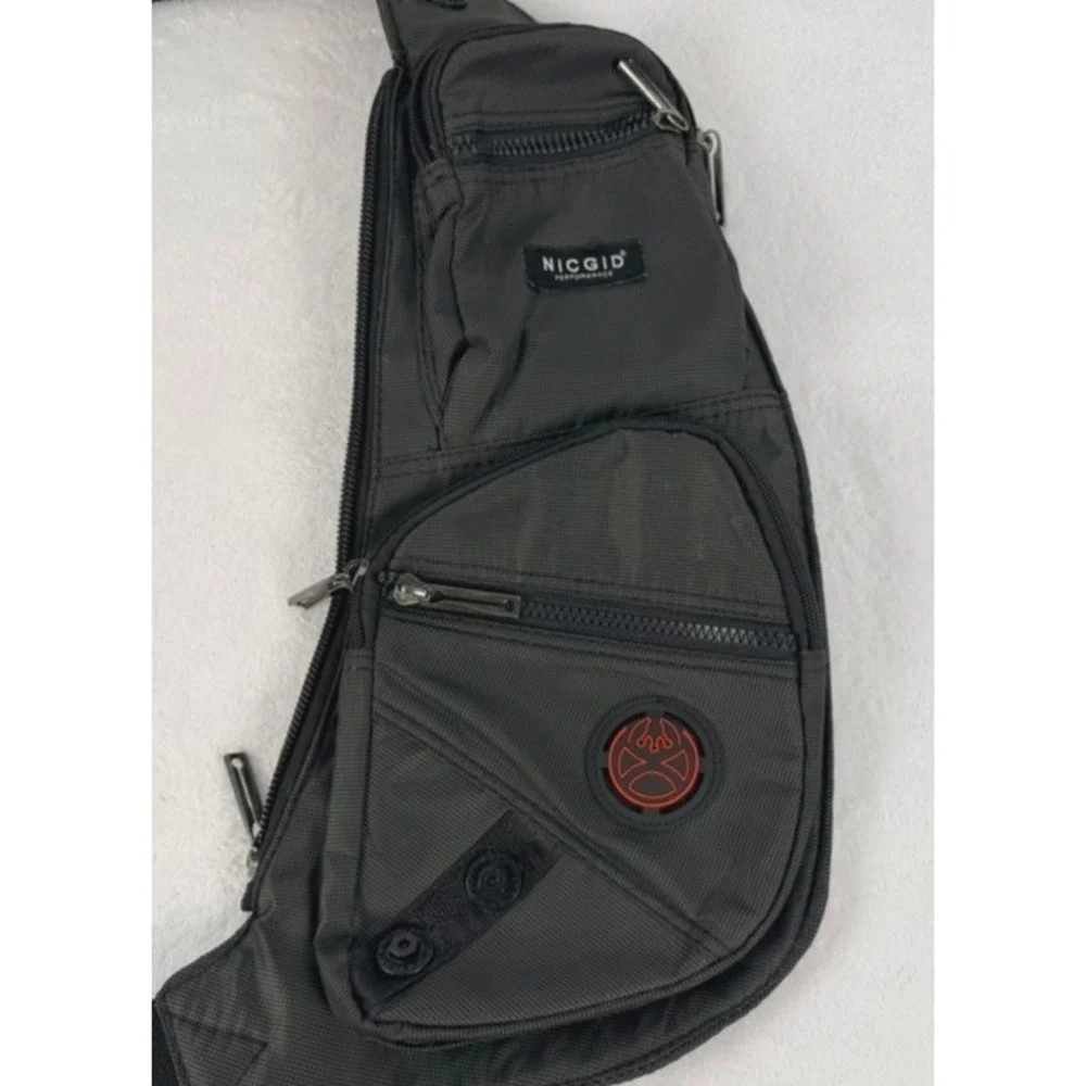 NICGID Sling Bag Chest Shoulder Backpack Crossbody Bags Casual Daypack Zippers